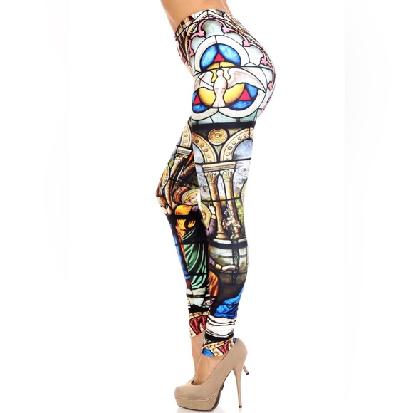 NWT Women’s Creamy Soft Stained Glass Cathedral Extra Plush Size Leggings 2X-5X - Picture 4 of 8